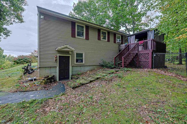 4 Spinnaker Drive, Derry, NH 03038