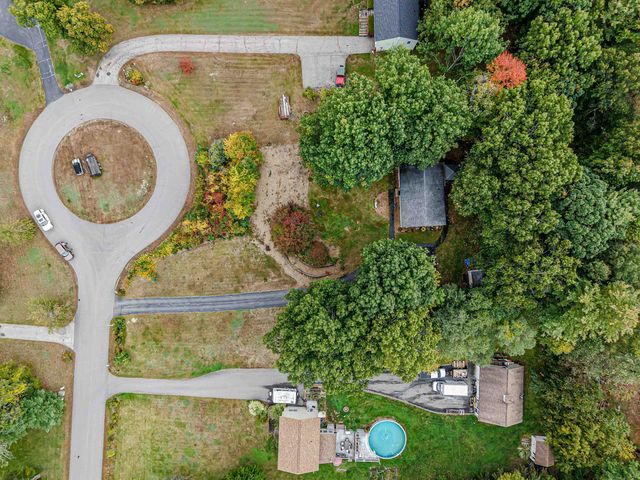 4 Spinnaker Drive, Derry, NH 03038