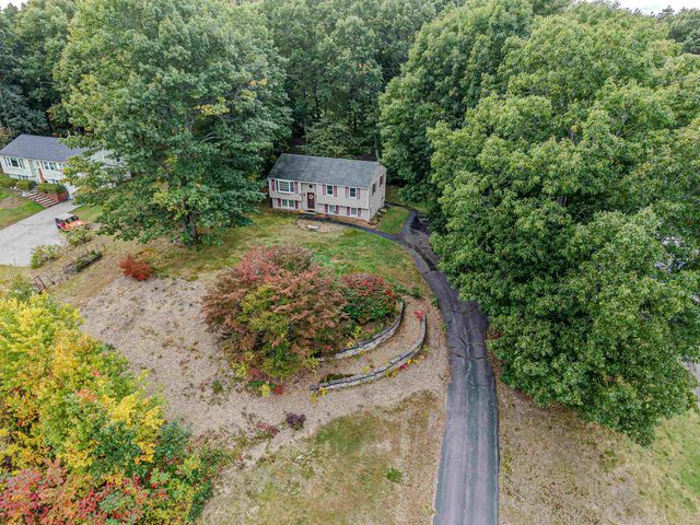 4 Spinnaker Drive, Derry, NH 03038
