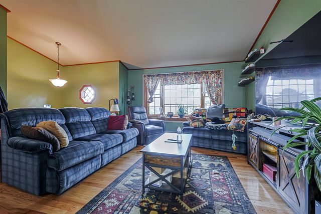 4 Spinnaker Drive, Derry, NH 03038