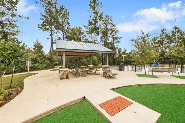 222 Cumberland Forest Drive, Magnolia, TX 77354