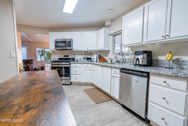 16180 Rhyolite Circle, Reno, NV 89521