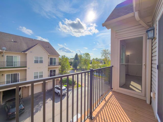 25552 Portico Lane, Novi, MI 48375