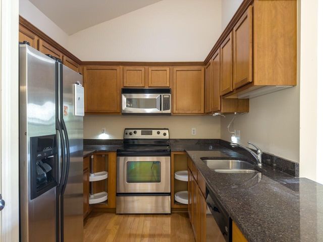 25552 Portico Lane, Novi, MI 48375