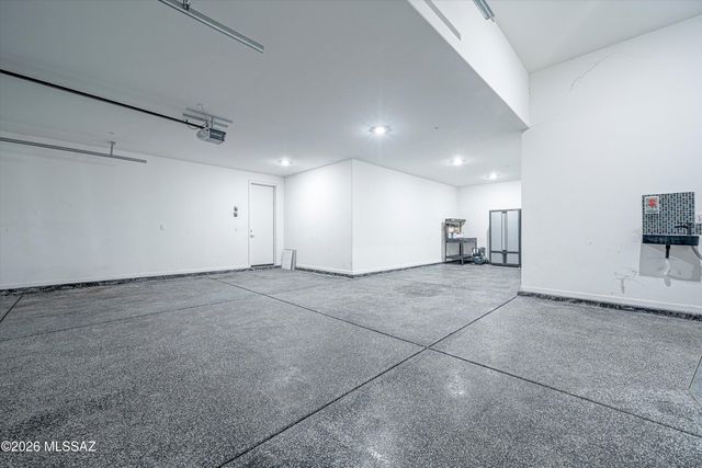 12090 N Goldenview Lane, Marana, AZ 85653