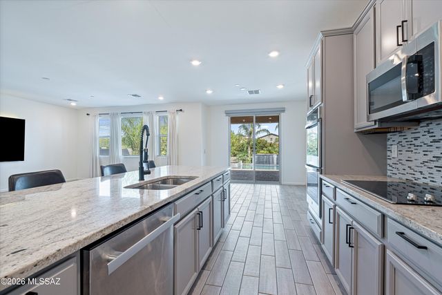 12090 N Goldenview Lane, Marana, AZ 85653