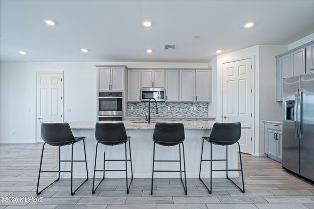 12090 N Goldenview Lane, Marana, AZ 85653