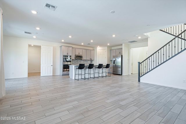 12090 N Goldenview Lane, Marana, AZ 85653