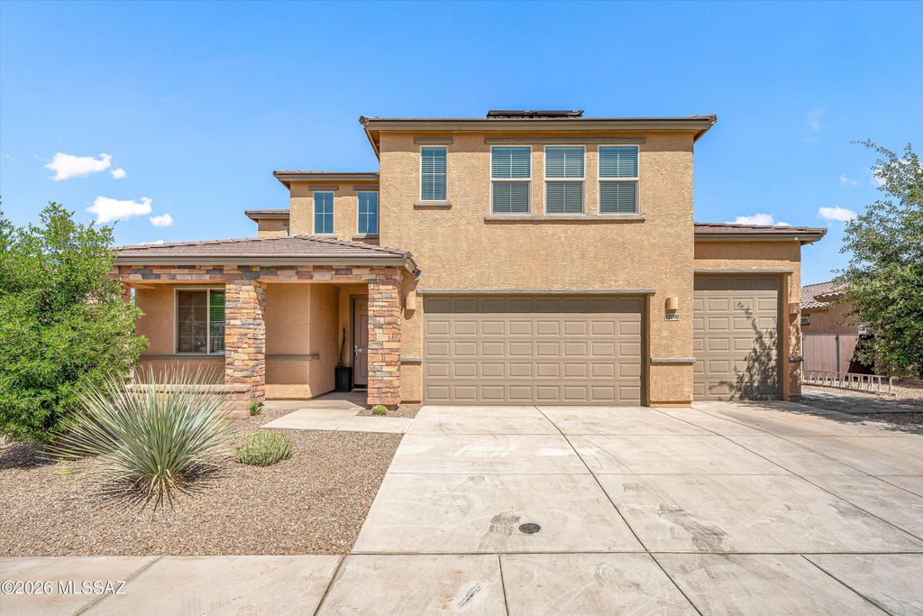 12090 N Goldenview Lane, Marana, AZ 85653
