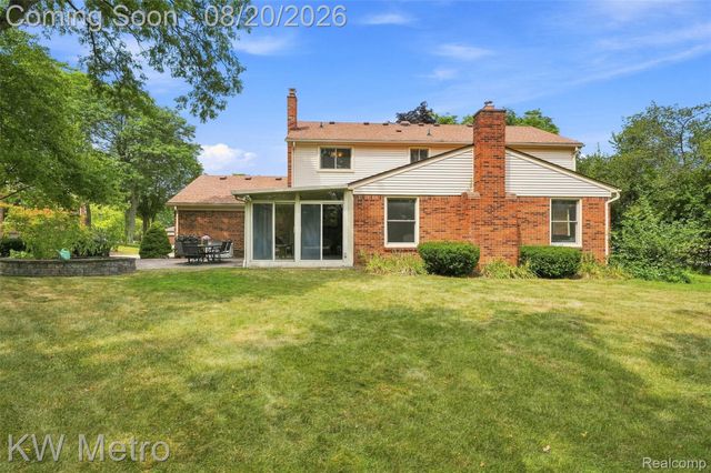 12675 Portsmouth Court, Plymouth Charter Township, MI 48170
