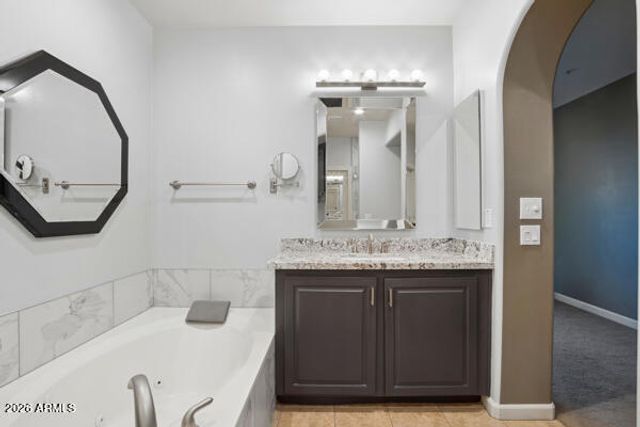 7240 E AURORA Drive, Scottsdale, AZ 85266