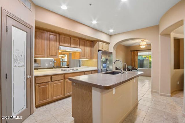 7240 E AURORA Drive, Scottsdale, AZ 85266