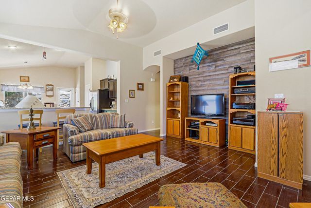 7609 RED CEDAR Drive, El Paso, TX 79911