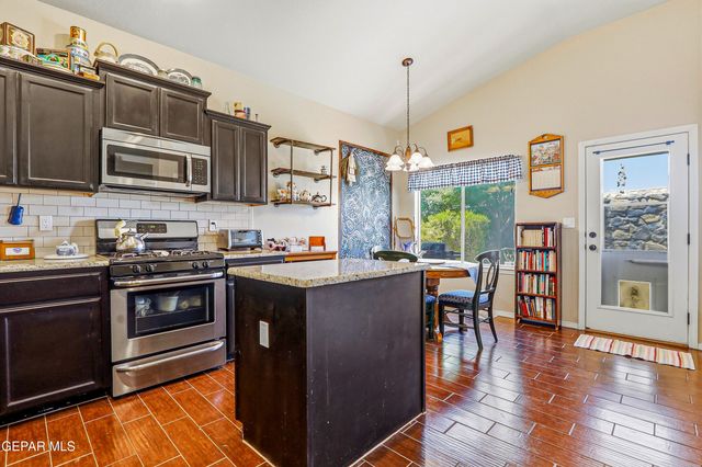 7609 RED CEDAR Drive, El Paso, TX 79911