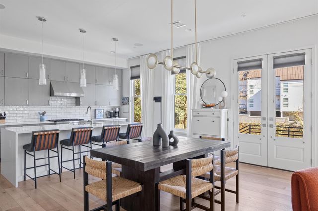 1410 Woodlawn RD B, Austin, TX 78703