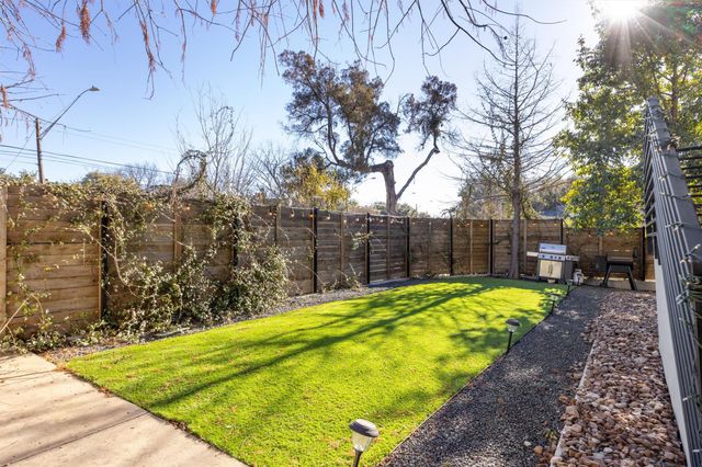 1410 Woodlawn RD B, Austin, TX 78703