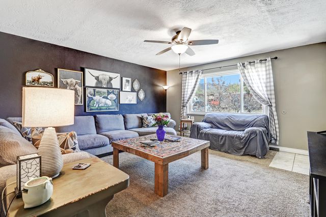 1113 June Street NE, Albuquerque, NM 87112