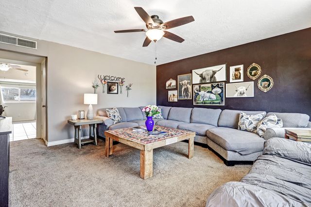 1113 June Street NE, Albuquerque, NM 87112