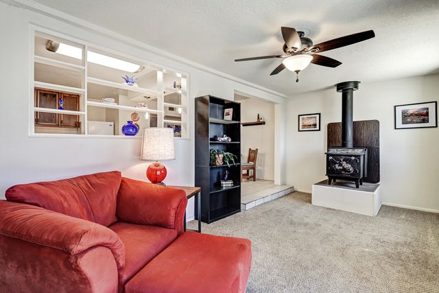 1113 June Street NE, Albuquerque, NM 87112