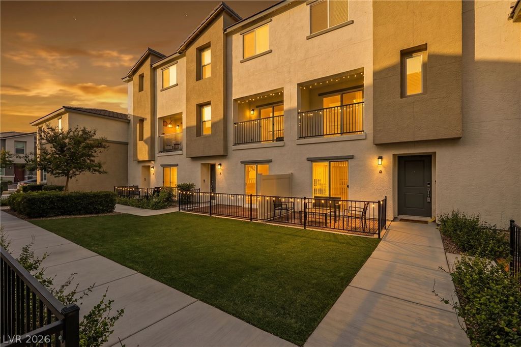 12328 Golden Wreath Road 3, Las Vegas, NV 89183 — exterior