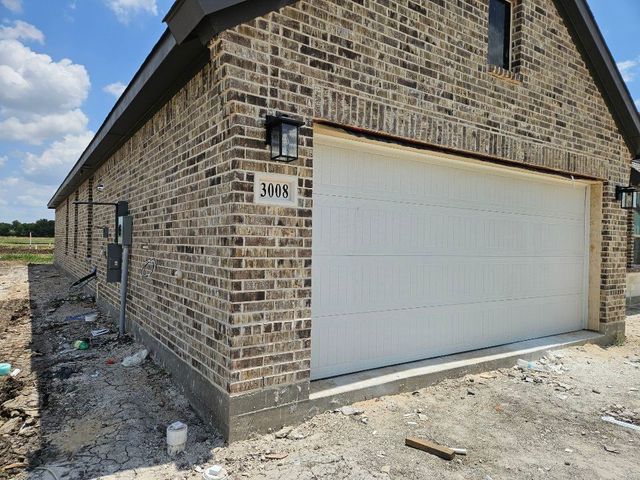 3008 Leopard Lane, Ennis, TX 75119