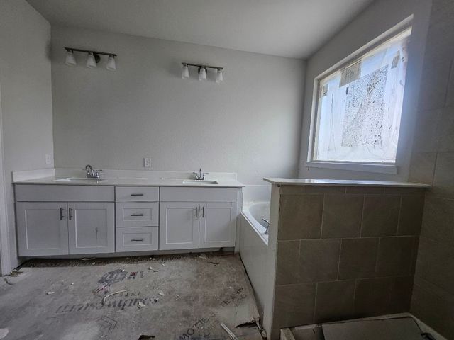 3008 Leopard Lane, Ennis, TX 75119