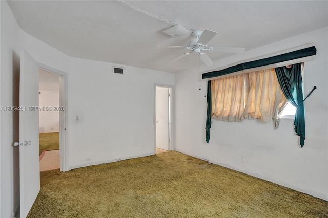 420 SW 71st Way, Pembroke Pines, FL 33023
