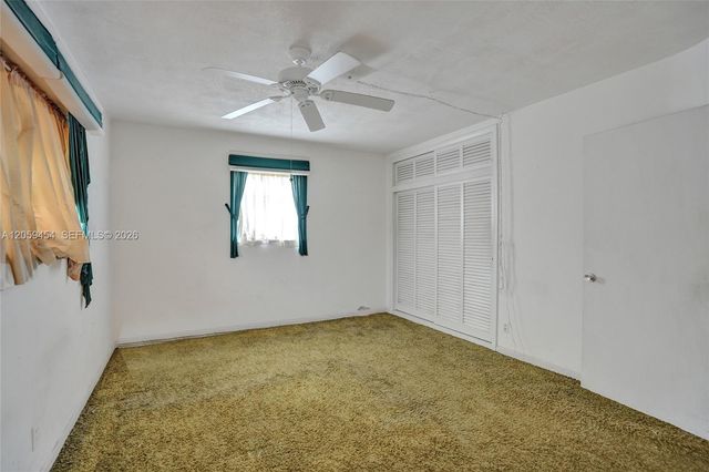 420 SW 71st Way, Pembroke Pines, FL 33023