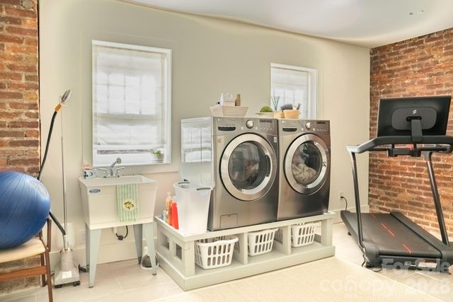 59 Forest Hill Drive, Asheville, NC 28803