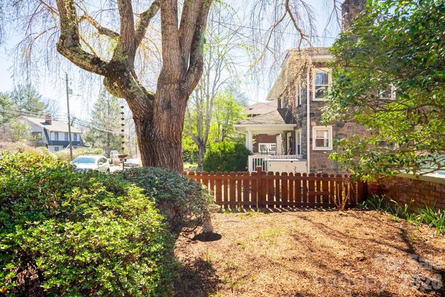 59 Forest Hill Drive, Asheville, NC 28803