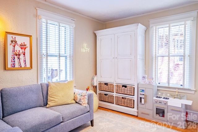 59 Forest Hill Drive, Asheville, NC 28803