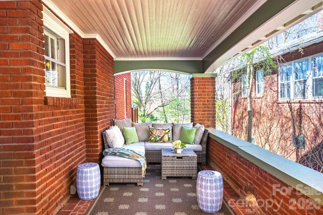 59 Forest Hill Drive, Asheville, NC 28803