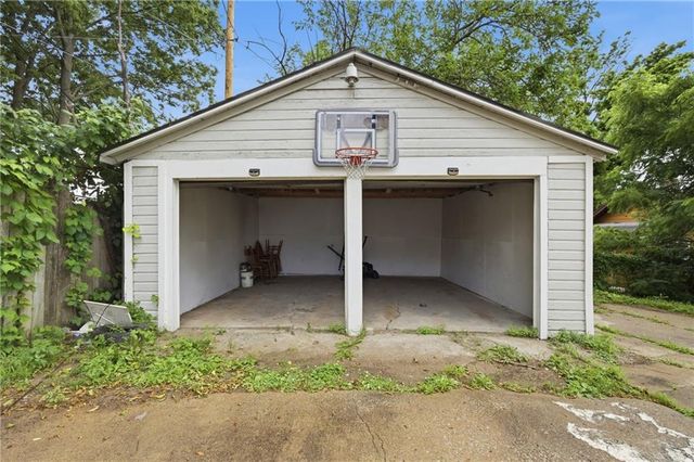 5107 E 26th Street, Kansas City, MO 64127