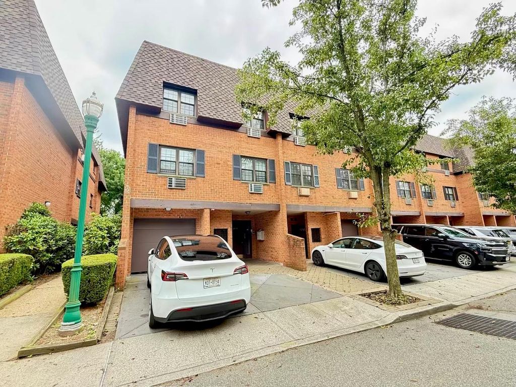 22035 67th Avenue C, Bayside, NY 11364