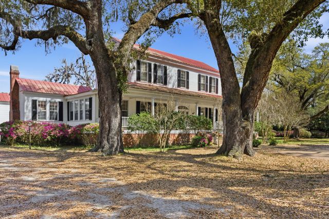 527 Wichman Street, Walterboro, SC 29488