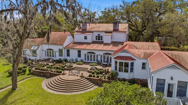 527 Wichman Street, Walterboro, SC 29488