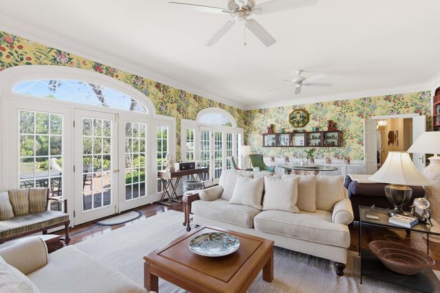 527 Wichman Street, Walterboro, SC 29488
