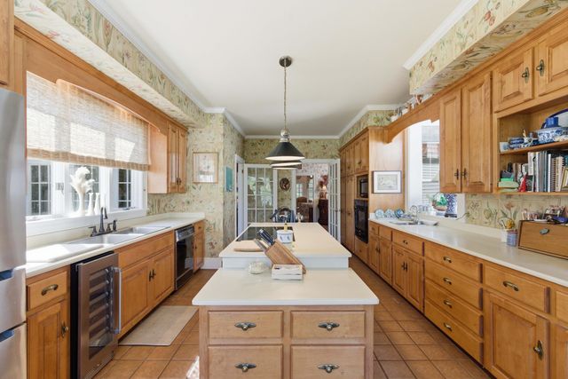 527 Wichman Street, Walterboro, SC 29488