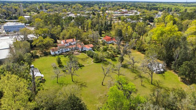 527 Wichman Street, Walterboro, SC 29488