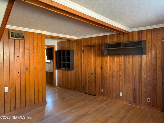 120 BEACH Avenue, Atlantic Beach, FL 32233