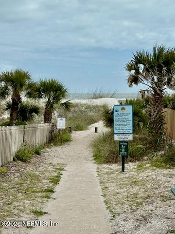 120 BEACH Avenue, Atlantic Beach, FL 32233