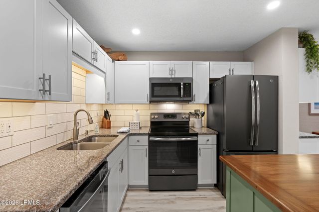 239 Beach City Rd Apt 1225, Hilton Head Island, SC 29926