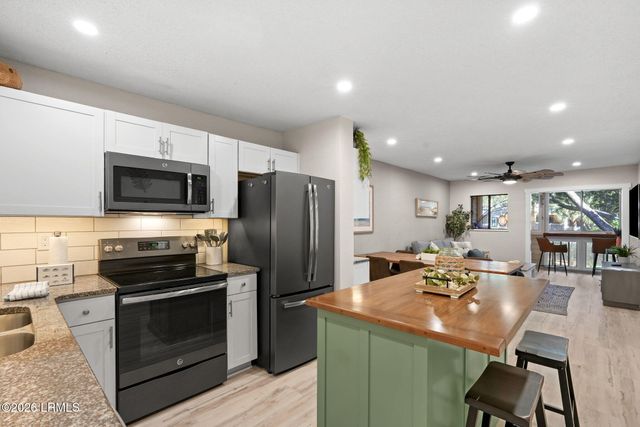 239 Beach City Rd Apt 1225, Hilton Head Island, SC 29926