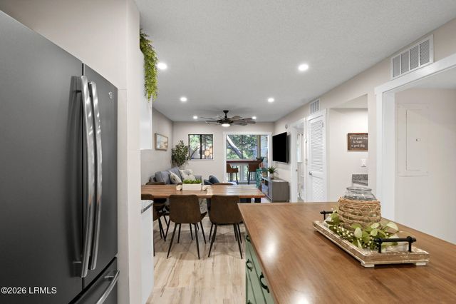239 Beach City Rd Apt 1225, Hilton Head Island, SC 29926
