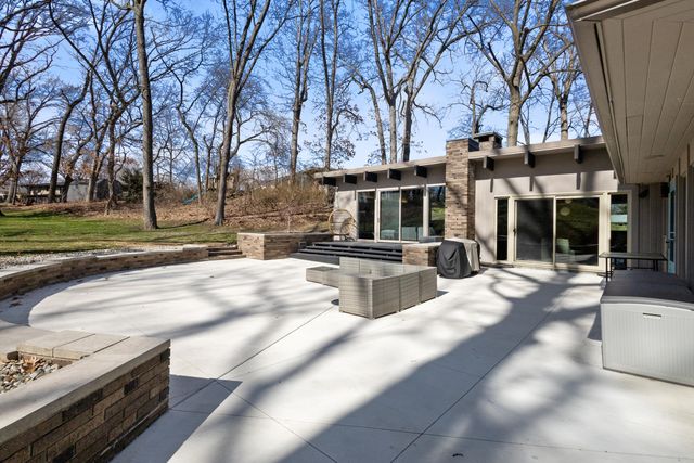 5228 Ridgebrook Drive, Portage City, MI 49002