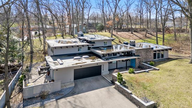 5228 Ridgebrook Drive, Portage City, MI 49002