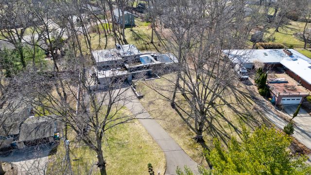 5228 Ridgebrook Drive, Portage City, MI 49002