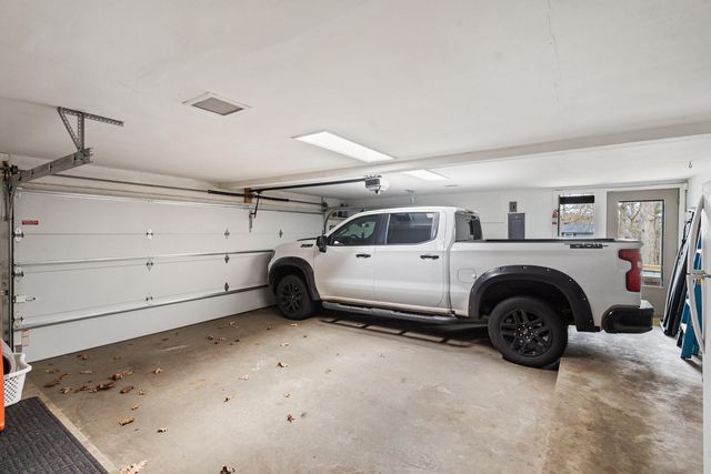 5228 Ridgebrook Drive, Portage City, MI 49002