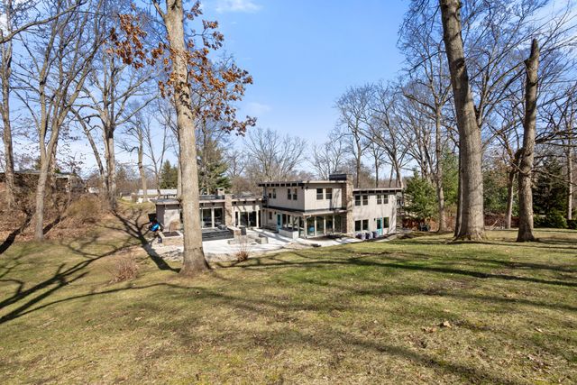 5228 Ridgebrook Drive, Portage City, MI 49002