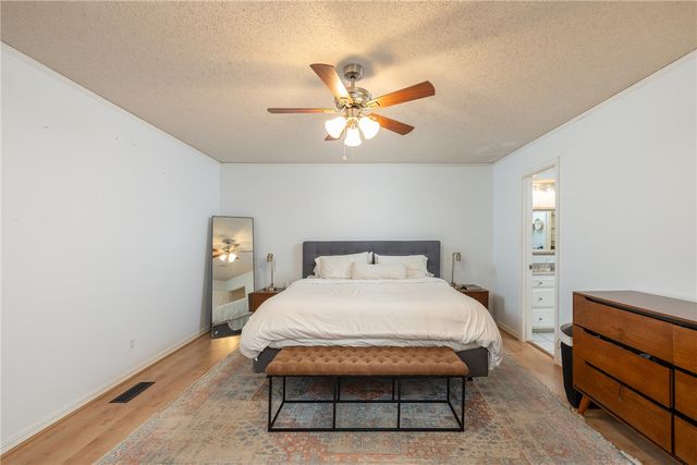 1168 E Oaks Manor Drive, Fayetteville, AR 72703